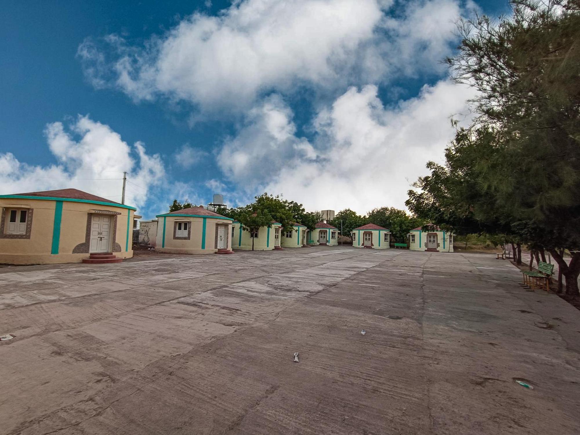 Hotel Rann Of Kachchh Dholavira Exteriör bild